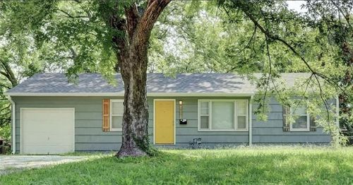 10109 Hillcrest Rd, Kansas City, MO, 64134-4304 | Card Image