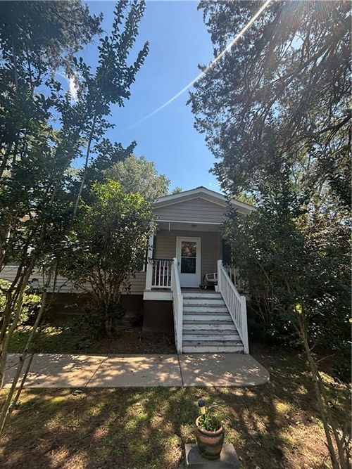 405 Crawfordville Rd, Union Point, GA, 30669-1213 | Card Image