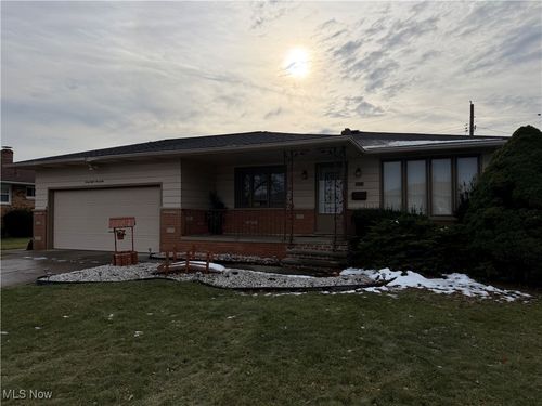 6846 Revere Rd, Parma Heights, OH, 44130-4538 | Card Image