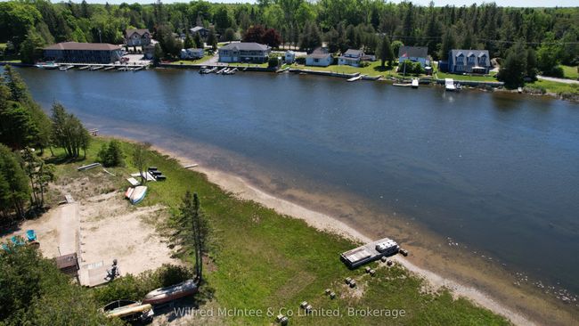 47 Sog Je Wa Sa Dr, House other with 3 bedrooms, 1 bathrooms and 6 parking in Sauble Beach ON | Image 4