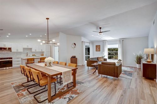 3925 Oakhurst Boulevard, SARASOTA, FL, 34233 | Card Image