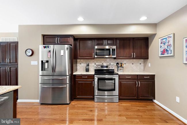 301 Fox Run, Townhouse with 3 bedrooms, 3 bathrooms and null parking in EXTON PA | Image 13