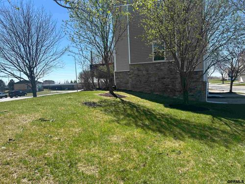 6751 S 181st Ct, Omaha, NE, 68135-1744 | Card Image