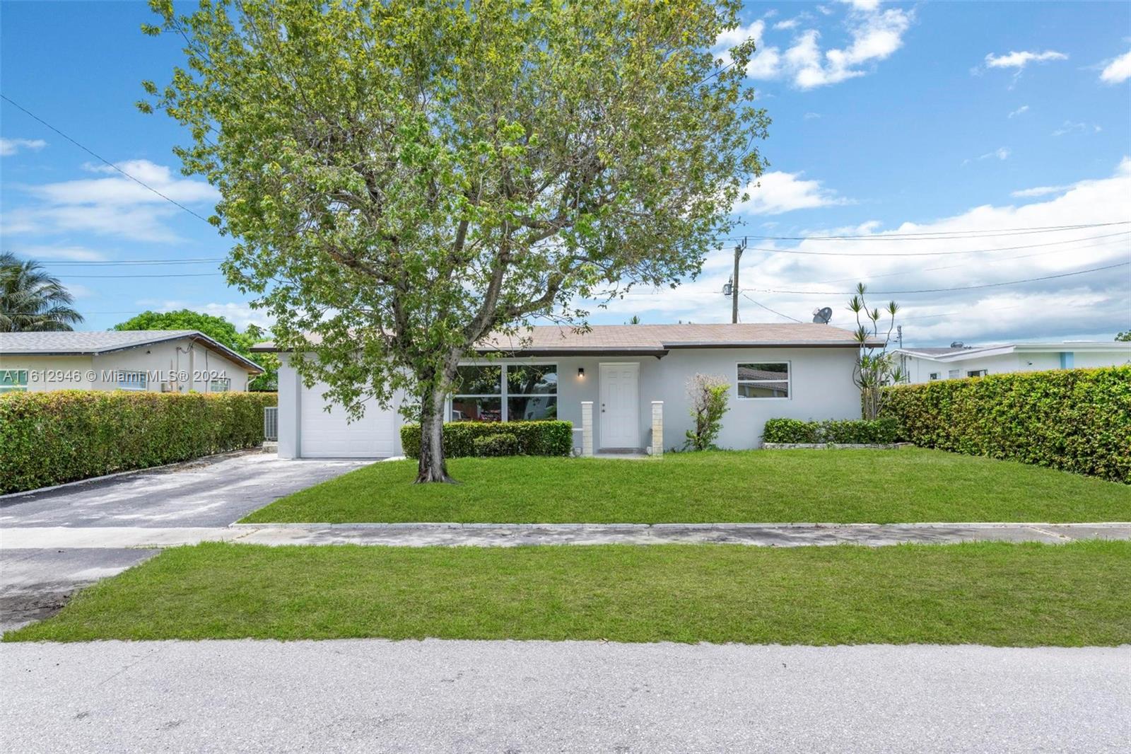 Scott St, Hollywood, FL 33024