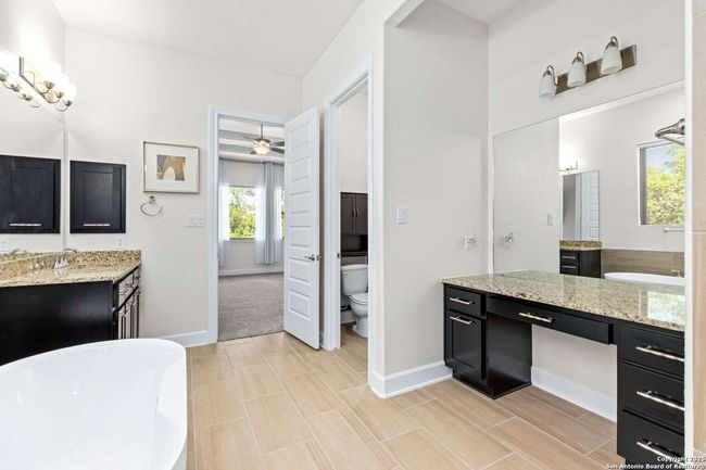 118 Madrone Trl, House other with 5 bedrooms, 5 bathrooms and null parking in Boerne TX | Image 29