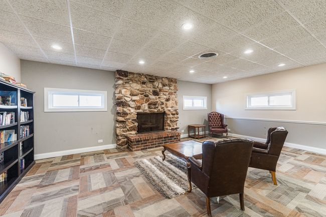 APT-511 - 375 Plum Creek Dr, Condo with 1 bedrooms, 1 bathrooms and 2 parking in Wheeling IL | Image 27