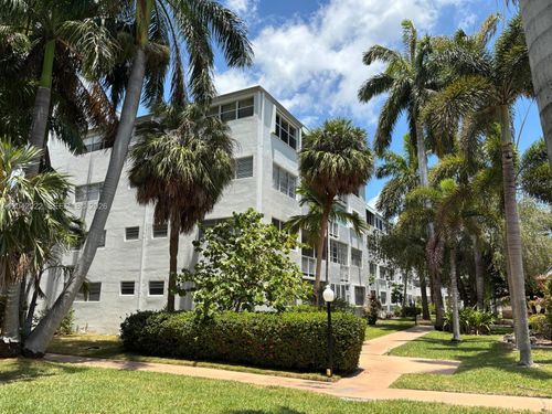 134-1333 E Hallandale Beach Blvd, Hallandale Beach, FL, 33009-4604 | Card Image