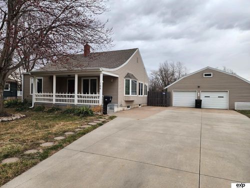 166 S Thomas Street, Fremont, NE, 68025 | Card Image