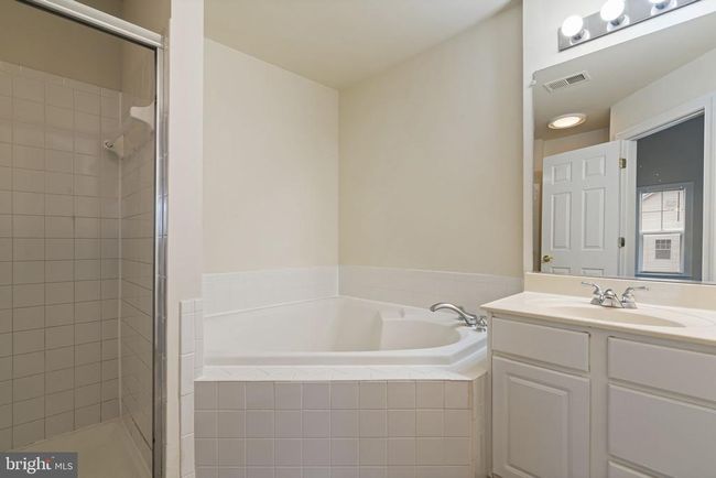 8011 Duck Pond Ter, Townhouse with 4 bedrooms, 3 bathrooms and null parking in MANASSAS VA | Image 32