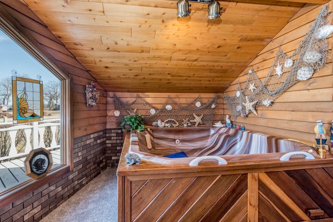 43388 N Oakcrest Ln, House other with 3 bedrooms, 2 bathrooms and 3 parking in Zion IL | Image 17