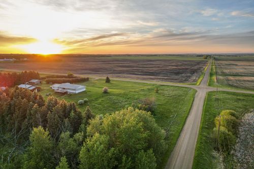 22405 Township Road 422, Rural Camrose County, AB, T0B0H0 | Card Image