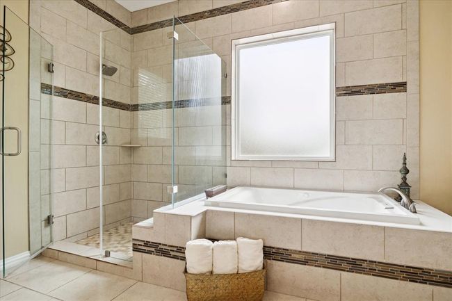 8917 Hawk Rd, House other with 5 bedrooms, 5 bathrooms and 2 parking in Pearland TX | Image 14