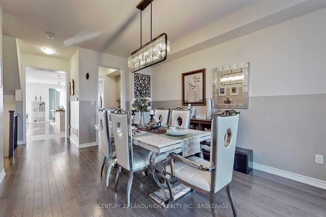 8 La Tache Cres, House attached with 4 bedrooms, 4 bathrooms and 4 parking in Markham ON | Image 5