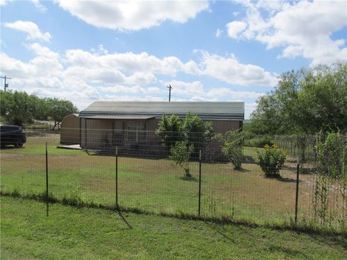 146 Pathfinder Rd, Sandia, TX, 78383-4062 | Card Image