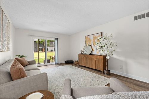 442 Cottage Hill Rd, Mobile, AL, 36606-4726 | Card Image