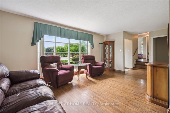 12 Eldon Crt, House other with 3 bedrooms, 2 bathrooms and 4 parking in Brampton ON | Image 11