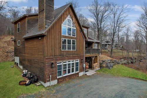 16 Rock Split Way, Wilmington, VT, 05363 | Card Image