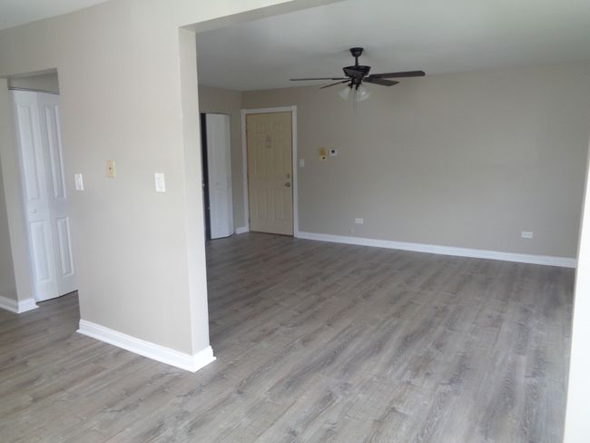 APT-1E - 9433 S 86 Th Ct, Condo with 2 bedrooms, 1 bathrooms and 1 parking in Hickory Hills IL | Image 6