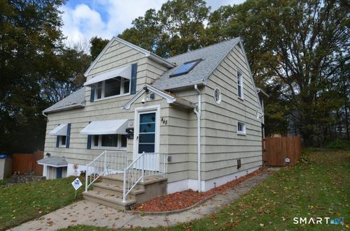 448 Tudor St, Waterbury, CT, 06704-2628 | Card Image