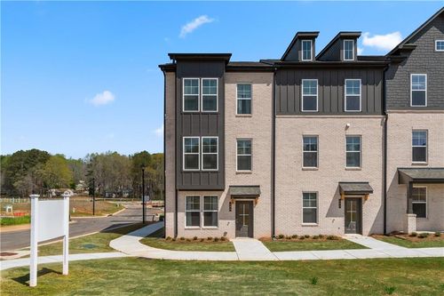 1901 Daybreak Ln, Newnan, GA, 30265-2805 | Card Image