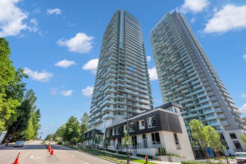 2307-13778 100 Ave, Surrey, BC, V3T0V3 | Card Image