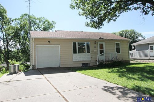 2766 S 36th St, Lincoln, NE, 68506-3222 | Card Image