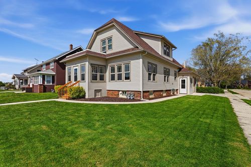 944 Detroit Street, Sheboygan Falls, WI, 53085 | Card Image
