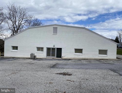 9335 Susquehanna Trl S, SEVEN VALLEYS, PA, 17360-9231 | Card Image