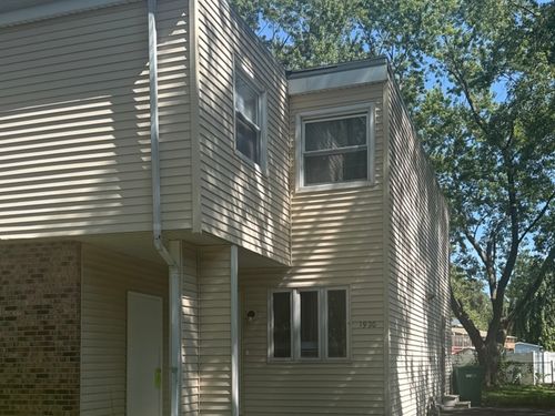 1920 Moore Ave, Joliet, IL, 60433-3245 | Card Image