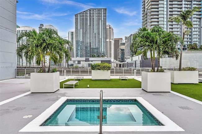 1716 - 690 Sw 1st Ct, Condo with 1 bedrooms, 1 bathrooms and null parking in Miami FL | Image 35