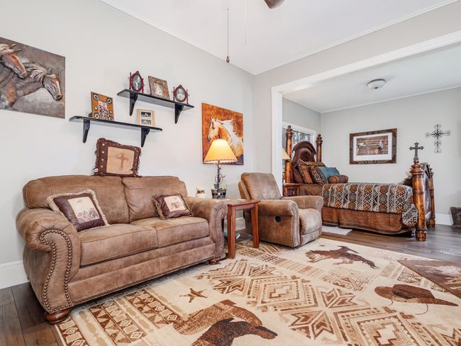 201 N Blanco St, House other with 5 bedrooms, 5 bathrooms and null parking in Coleman TX | Image 18