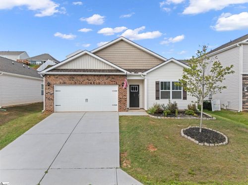 63 Oak Edge Ln, Greer, SC, 29651-5451 | Card Image