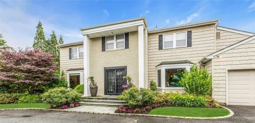 74 Woods Dr, Roslyn, NY, 11576-2619 | Card Image
