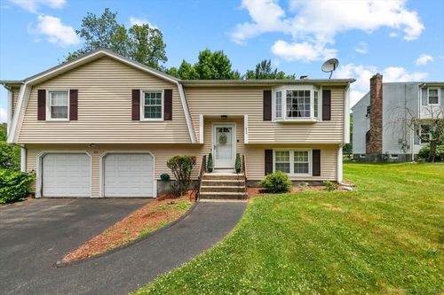 822 New Haven Ave, Milford, CT, 06460-3675 | Card Image