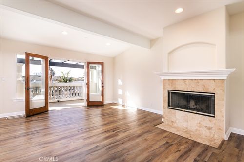 168 Ardmore Ave, Hermosa Beach, CA, 90254-5229 | Card Image