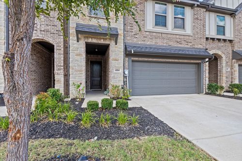 4104 Swinley Forest Dr, Arlington, TX, 76017-4756 | Card Image