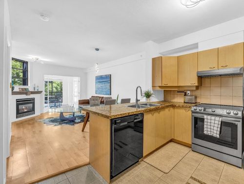 209-2228 Marstrand Ave, Vancouver, BC, V6K4T1 | Card Image