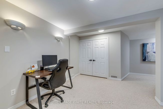 2390 Orchard Rd, House other with 3 bedrooms, 3 bathrooms and 1 parking in Burlington ON | Image 34