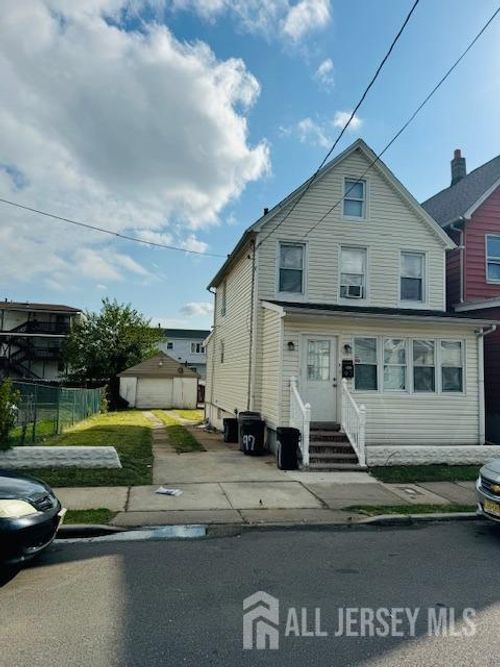 97 Randolph St, Carteret, NJ, 07008-2911 | Card Image