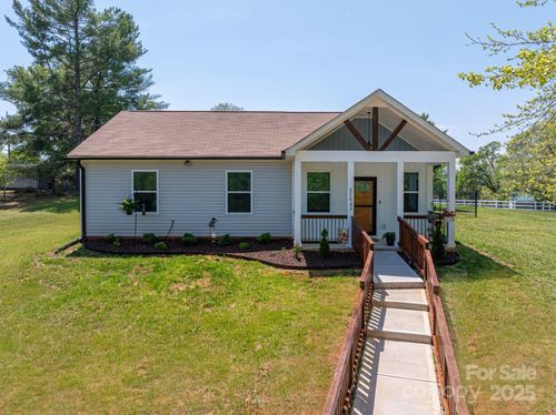 3121 Suffolk Dr, Shelby, NC, 28152-7537 | Card Image
