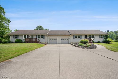 9522 Newton Falls Rd, Ravenna, OH, 44266-9286 | Card Image