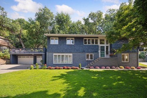 1013 Kenwood Pkwy, Minneapolis, MN, 55403-1003 | Card Image