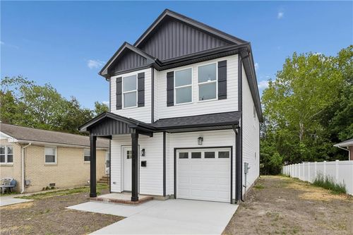 1122 E. Pembroke Avenue, Hampton, VA, 23669 | Card Image