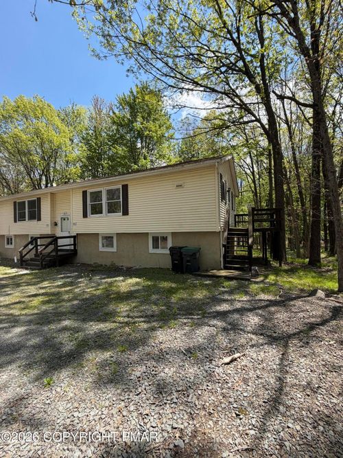 102-28 Mountain Dr, Mount Pocono, PA, 18344-1708 | Card Image