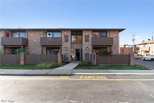 apt-18-11045 Lake Ave, Cleveland, OH, 44102-1121 | Card Image