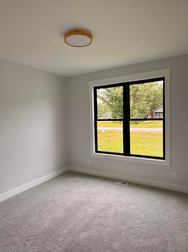 Bedroom #3 | Image 19