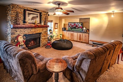 110 Greenbriar Rd, Beech Mountain, NC, 28604-8078 | Card Image