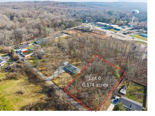 3913 Umbarger Lane, Signal Mountain, TN, 37377 | Card Image