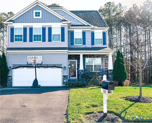 7033 Ravenscraig Cres, Henrico, VA, 23231-7286 | Card Image
