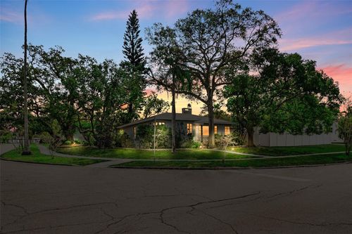 325 Orangeview Ave, CLEARWATER, FL, 33755-5048 | Card Image